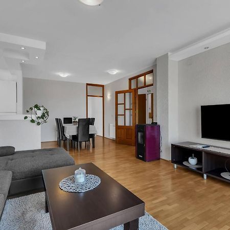 Urban Apartment Makarska Bagian luar foto
