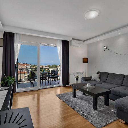 Urban Apartment Makarska Bagian luar foto