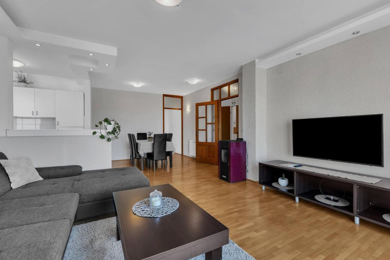 Urban Apartment Makarska Bagian luar foto